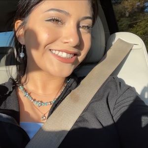 Meet your Posher, Chio